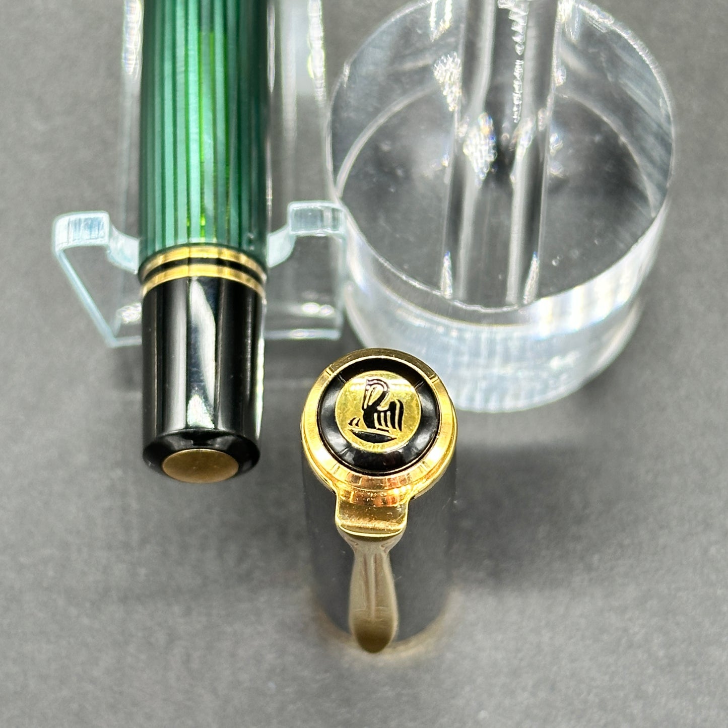 Pelikan Souveran M800 BBB nib Fountain Pen - Green Transparent Stripe