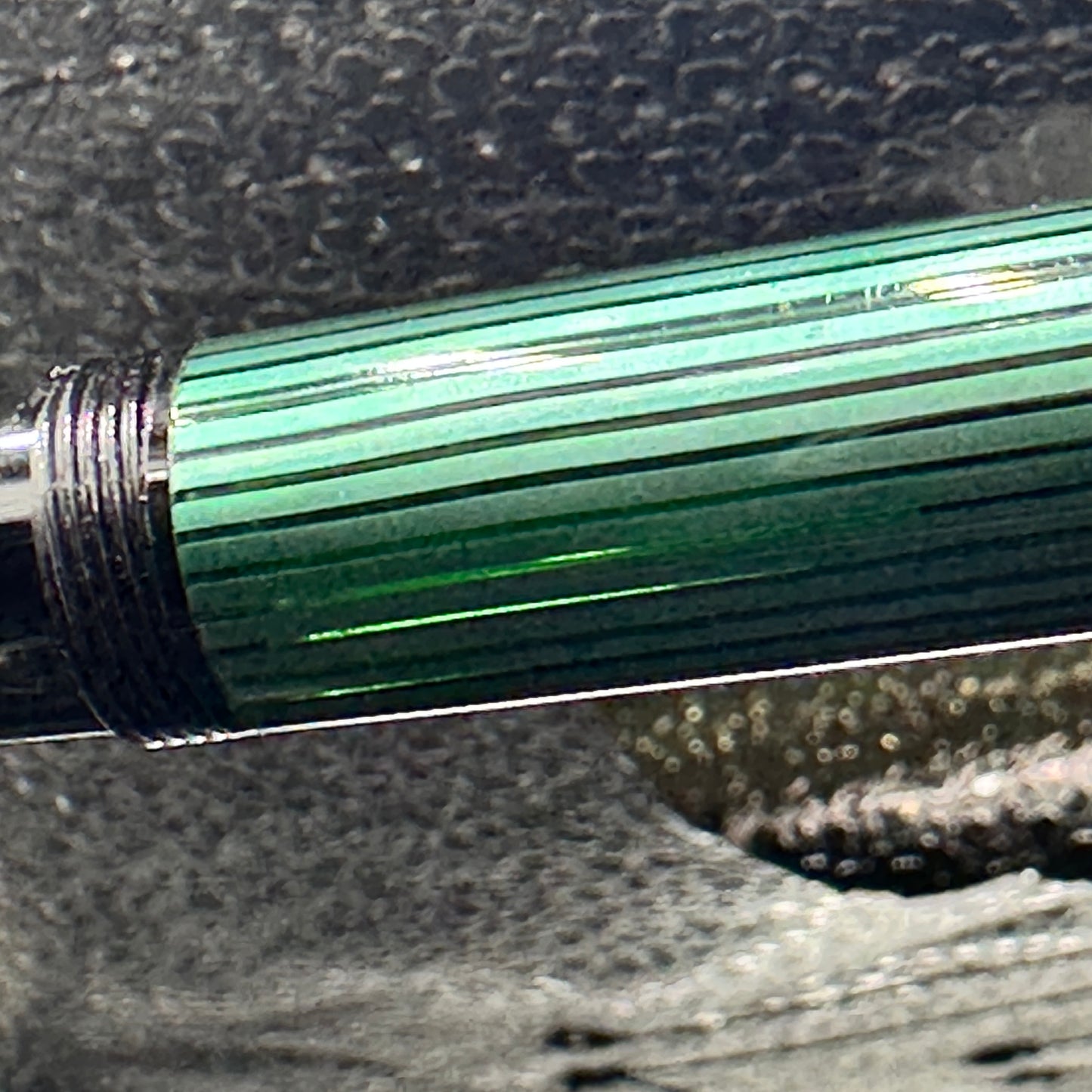 Pelikan Souveran M800 BBB nib Fountain Pen - Green Transparent Stripe