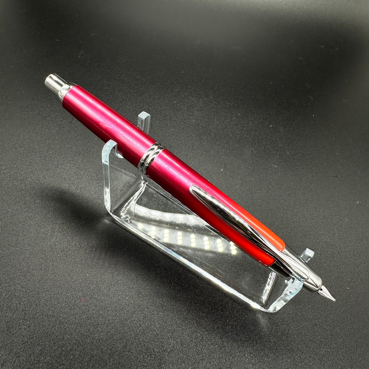 Pilot Vanishing Point Fountain Pen - Crimson